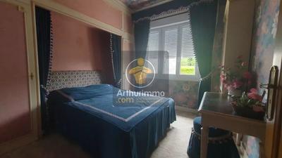 Maison - 137 m² - 9 pièces