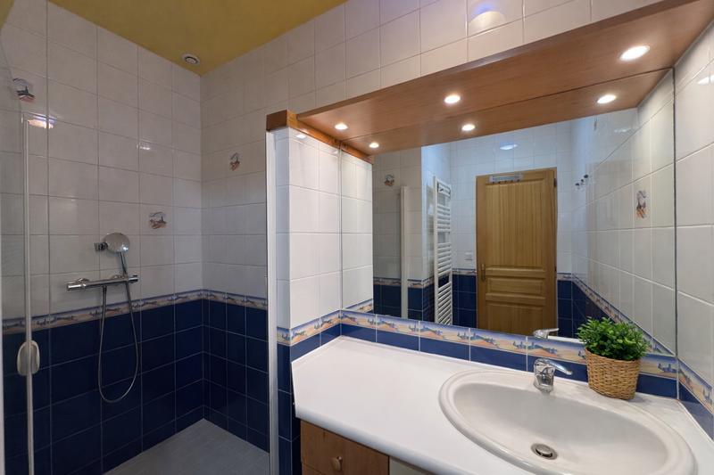 Maison - 223 m² - 8 pièces