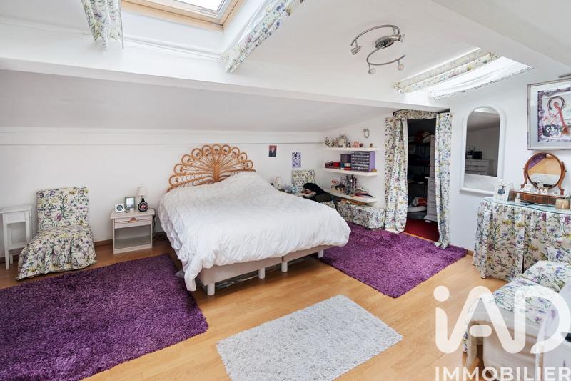 Maison - 177 m² - 7 pièces