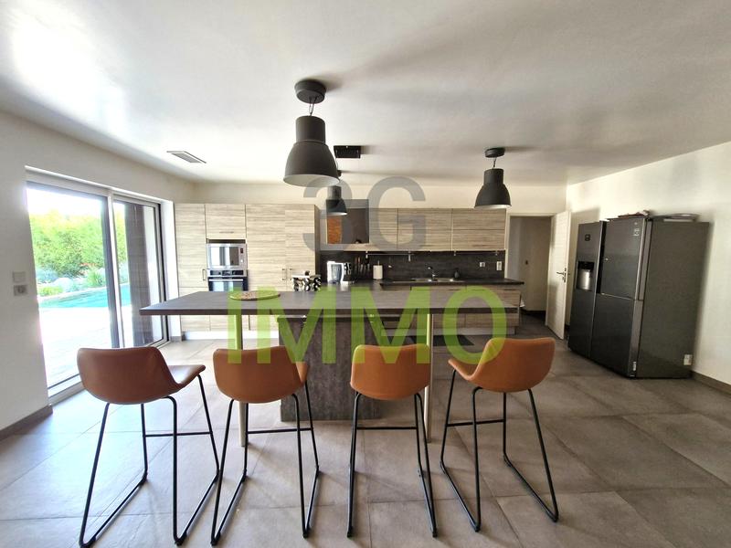 Villa - 175 m² - 6 pièces