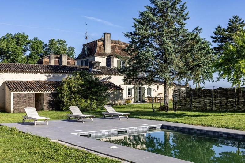 Château - 550 m² - 15 pièces