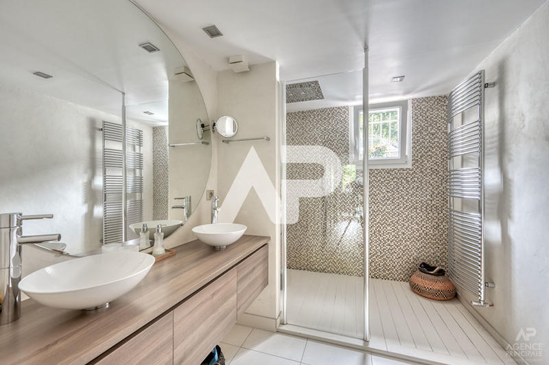 Maison - 170 m² - 6 pièces