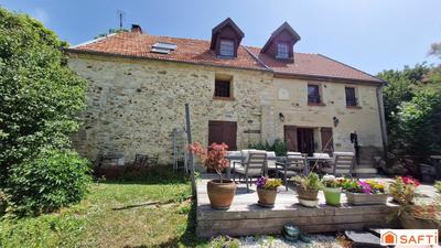 Maison - 200 m² - 7 pièces