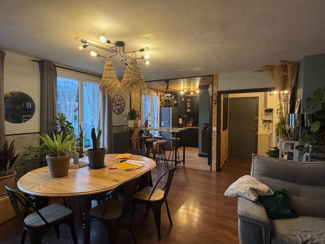 Appartement - 90 m² - 4 pièces