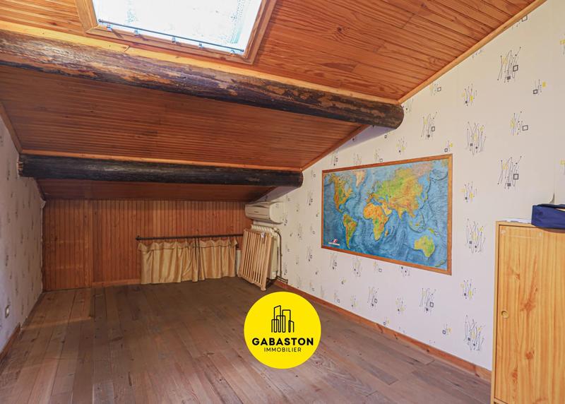 Maison - 104 m² - 4 pièces