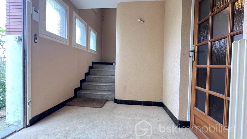 Maison traditionnelle - 142 m² - 6 pièces