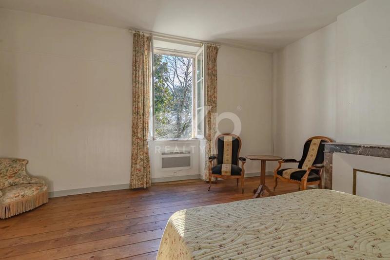 Maison ancienne - 270 m²