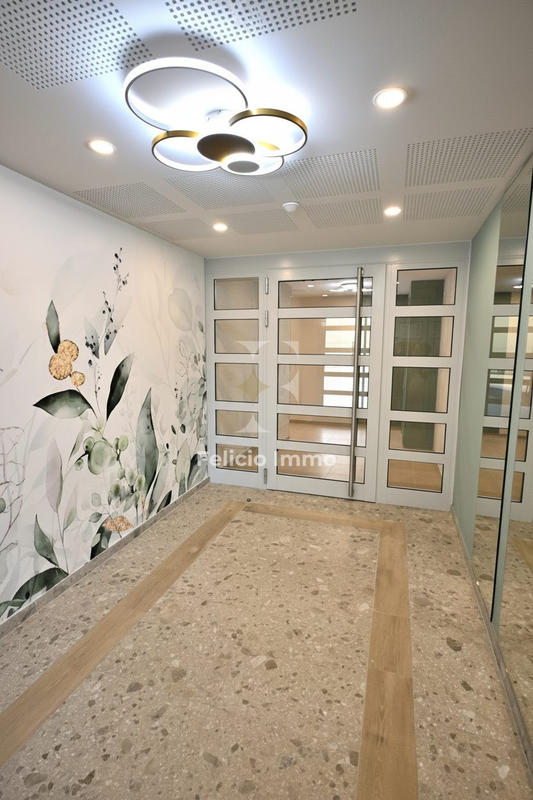 Appartement - 83 m² - 3 pièces