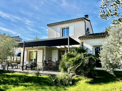 Villa - 145 m² - 5 pièces
