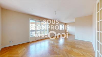 Appartement - 104 m² - 5 pièces