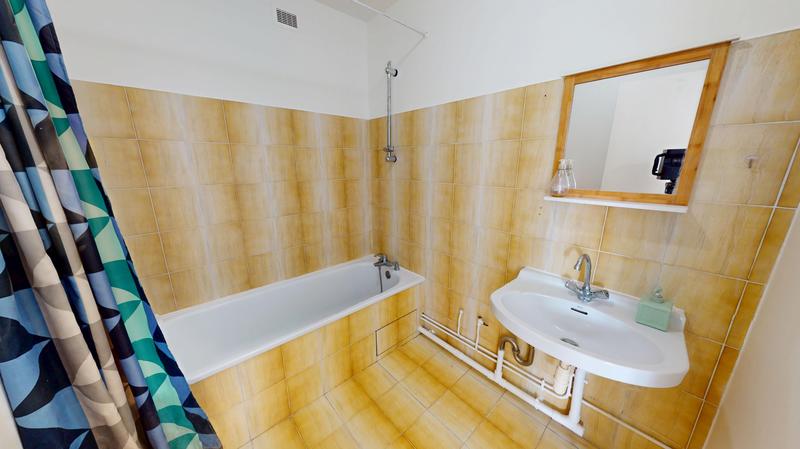 Appartement - 96 m² - 5 pièces