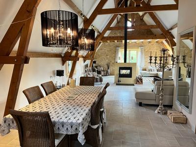 Demeure - 450 m² - 9 pièces