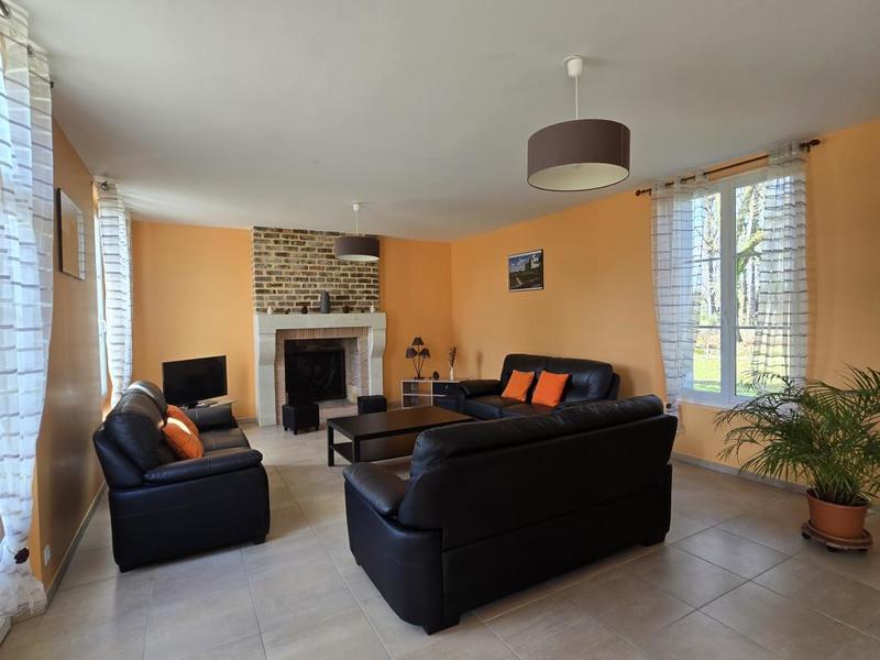 Maison - 246 m² - 9 pièces