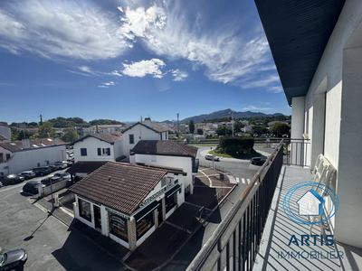 Appartement - 98 m² - 3 pièces