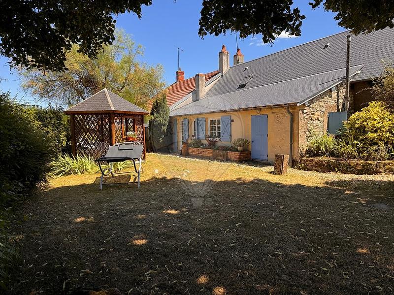 Longère - 233 m² - 10 pièces