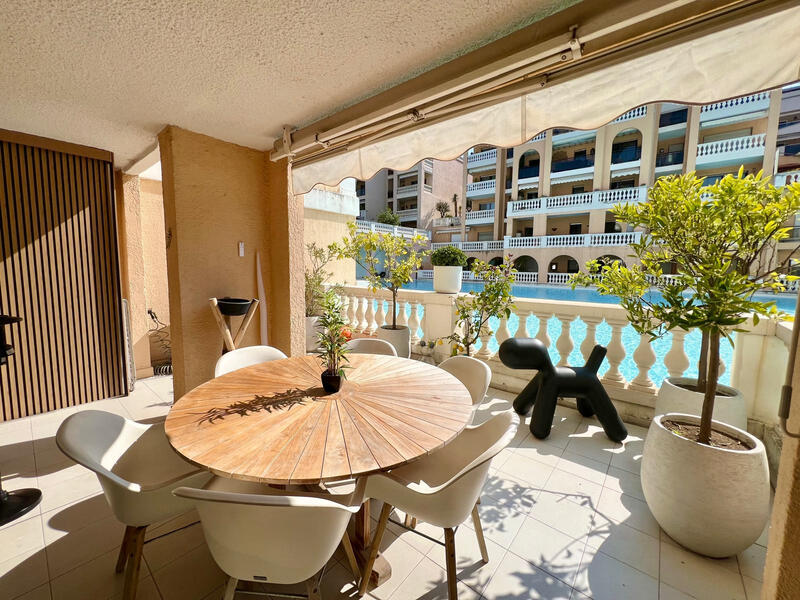 Appartement - 93 m² - 4 pièces