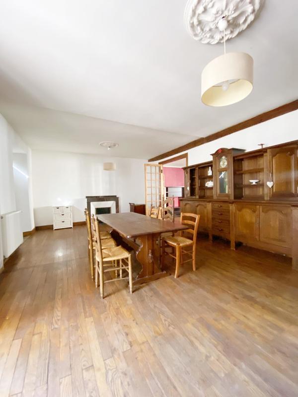 Maison de village - 278 m² - 8 pièces