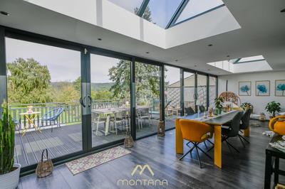 Maison - 230 m² - 8 pièces