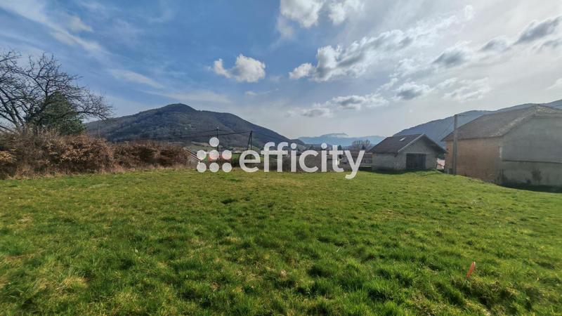 Terrain constructible - 560 m²