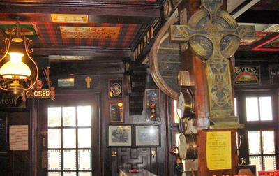 Local commercial - 200 m² - 8 pièces