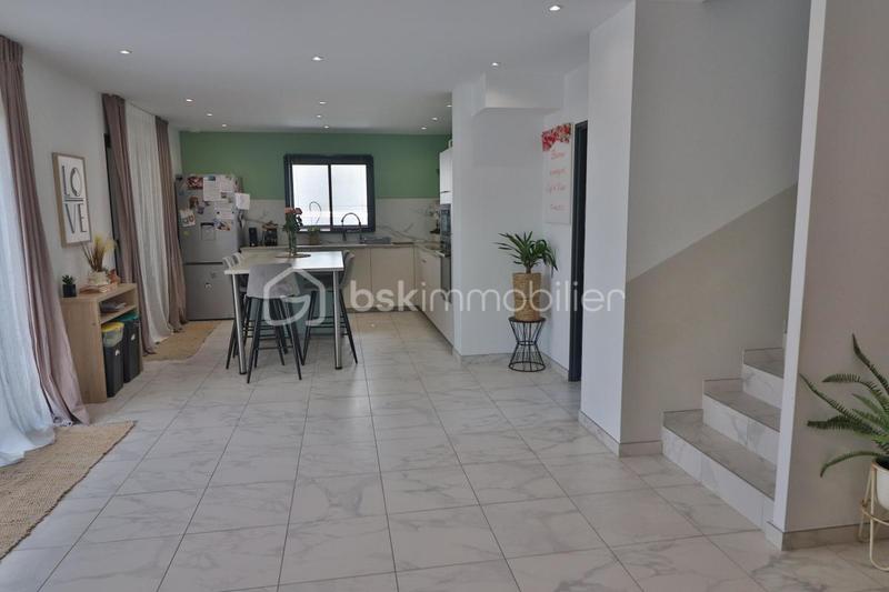 Villa - 105 m² - 4 pièces