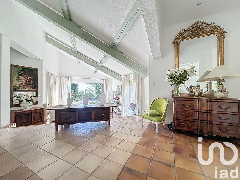 Maison - 233 m² - 7 pièces