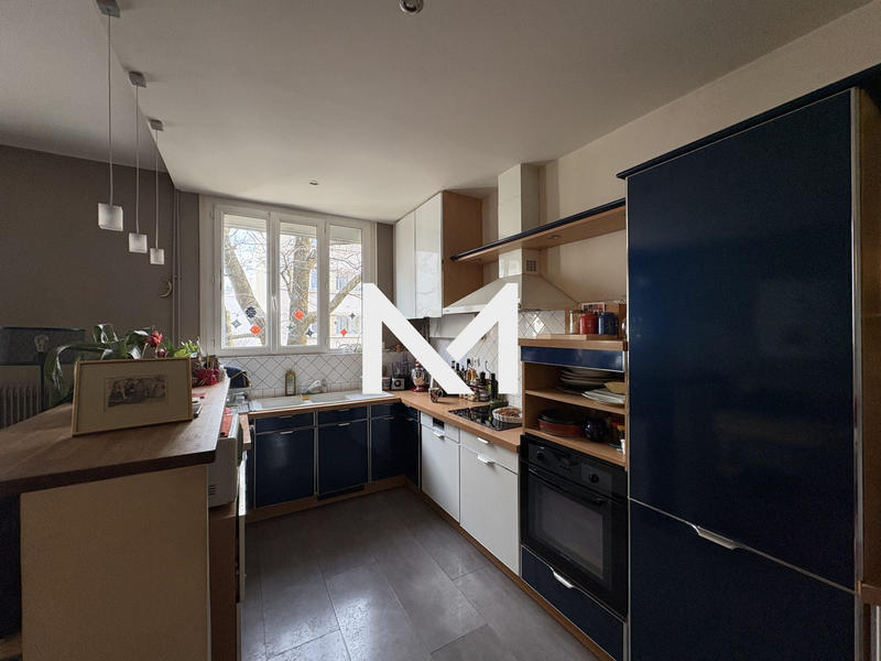 Appartement - 102 m² - 6 pièces