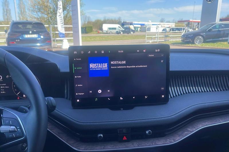 Skoda Superb Combi 2.0 Tdi 150 ch Scr Dsg7 Laurin &amp; Klement