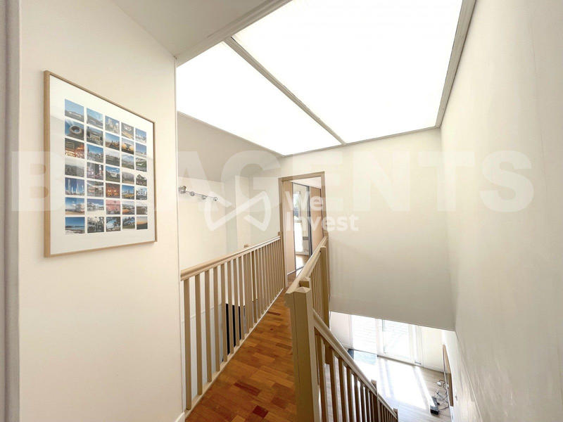 Loft - 96 m² - 5 pièces