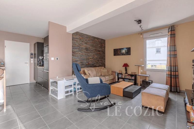 Appartement - 96 m² - 4 pièces