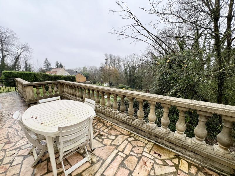 Maison - 200 m² - 6 pièces