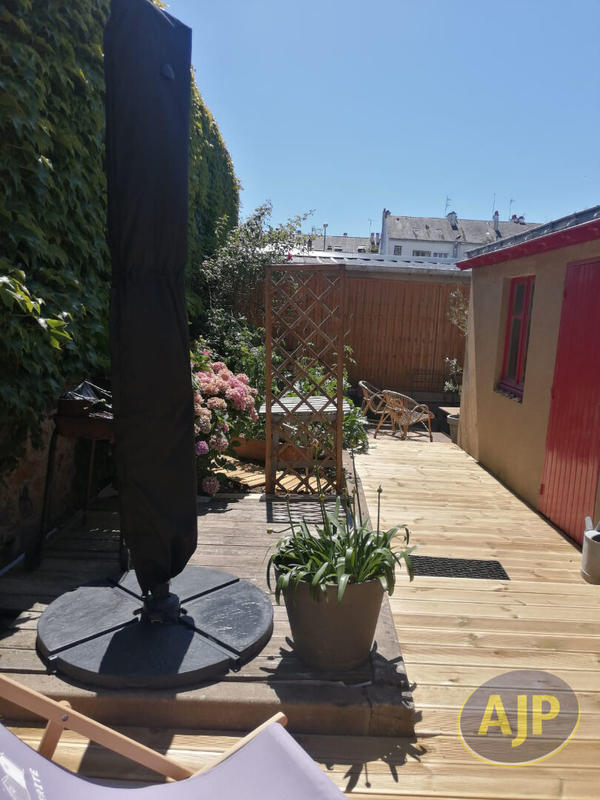 Maison - 90 m² - 4 pièces