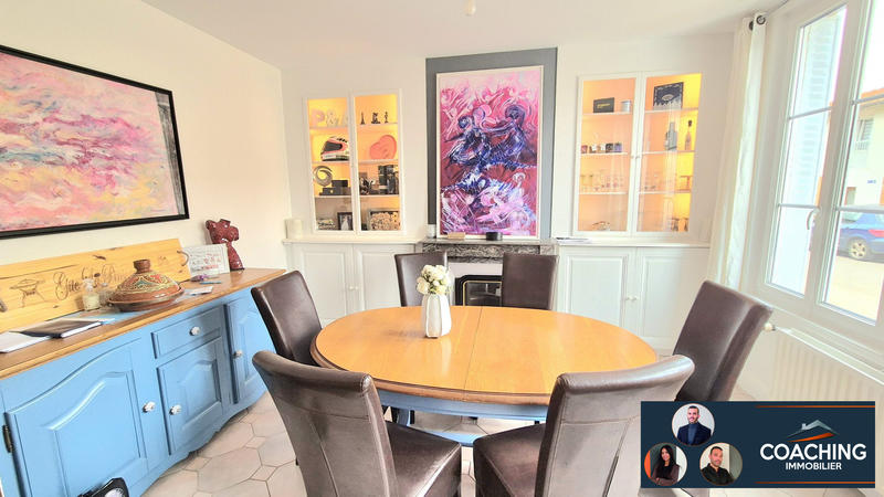 Maison - 399 m² - 12 pièces