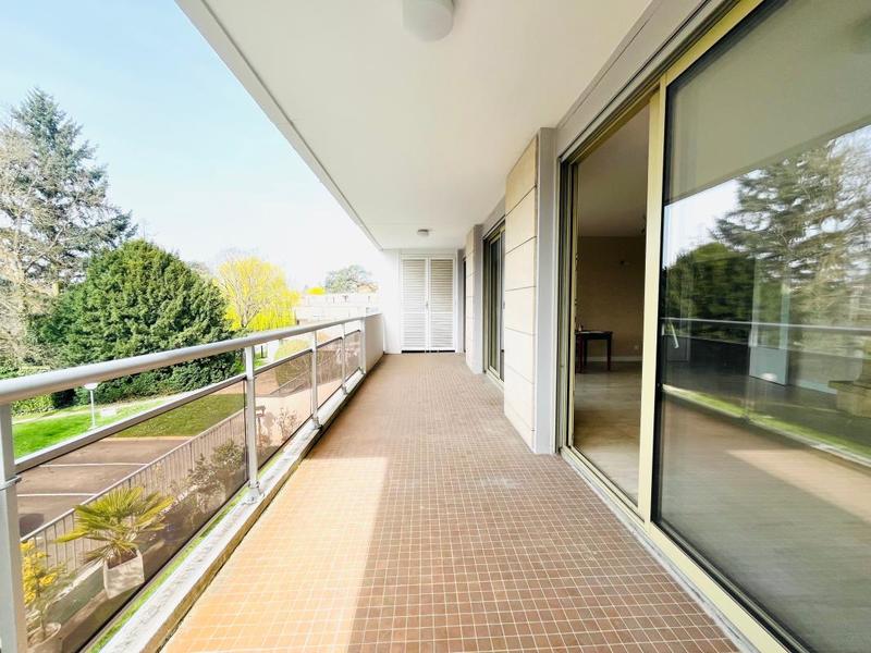 Appartement - 110 m² - 5 pièces