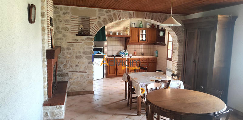 Maison - 147 m² - 8 pièces