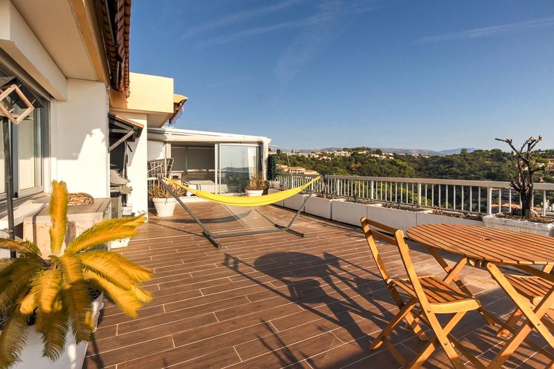 Appartement - 98 m² - 3 pièces