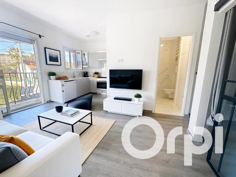 Studio - 35 m² - 2 pièces