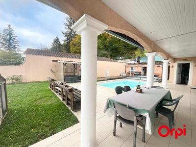 Maison - 107 m² - 5 pièces