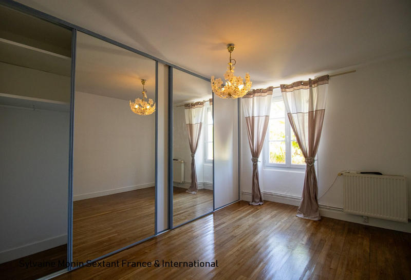 Maison - 400 m² - 14 pièces