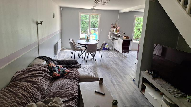 Maison traditionnelle - 85 m² - 5 pièces