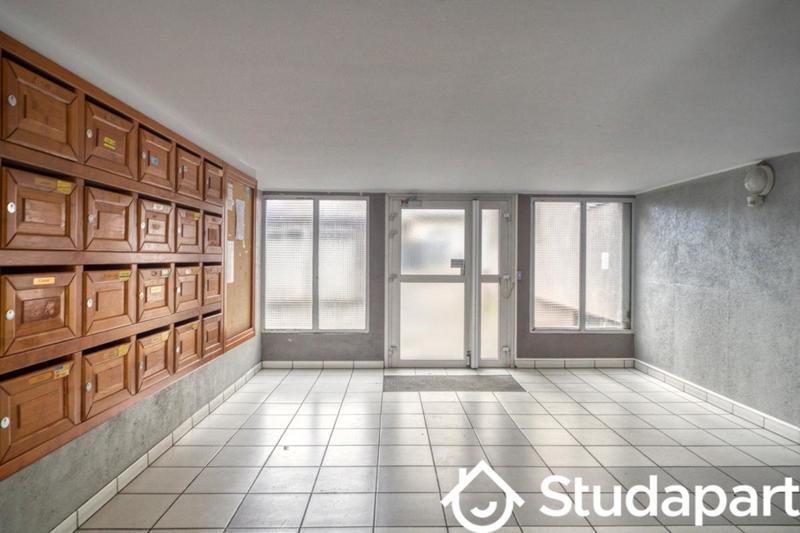 Chambre - 12 m² - 1 pièce