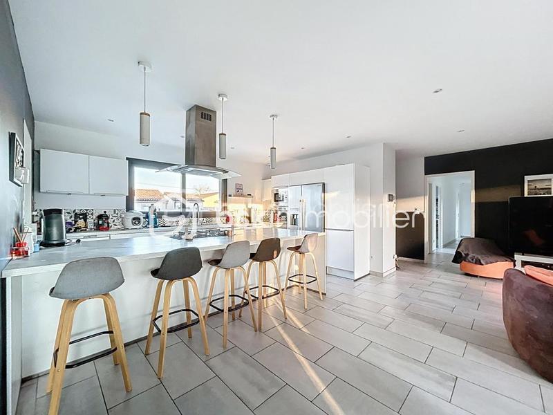 Maison - 168 m² - 6 pièces