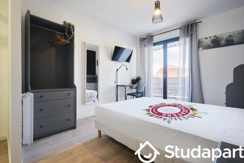 Chambre - 13 m² - 1 pièce