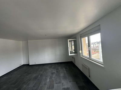 Appartement - 81 m² - 3 pièces