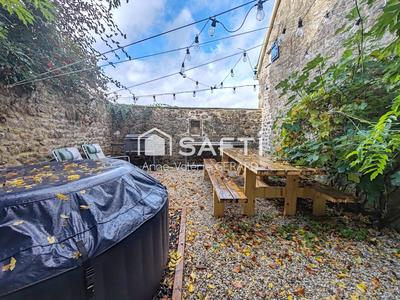 Maison - 93 m² - 4 pièces