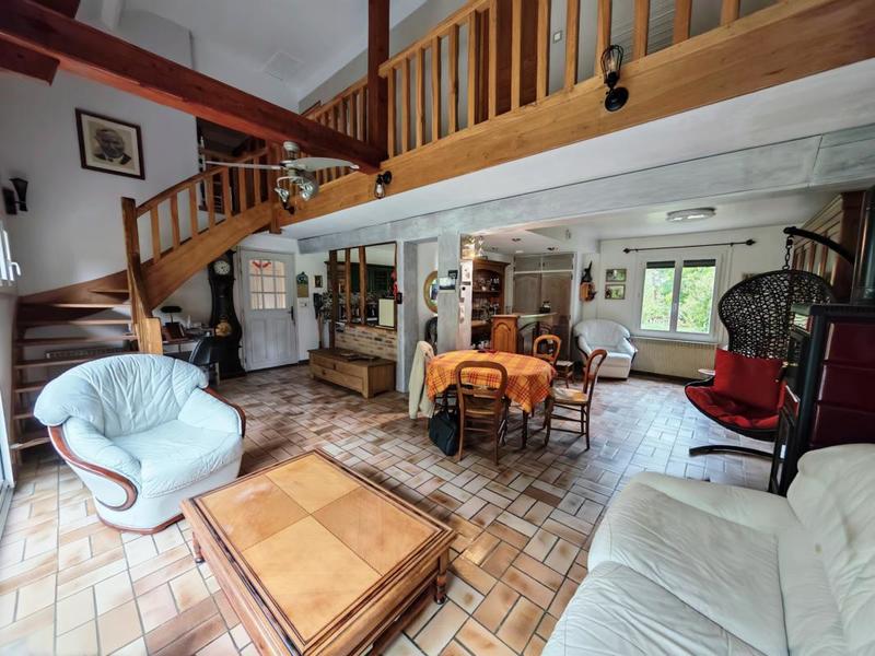 Maison - 157 m² - 6 pièces