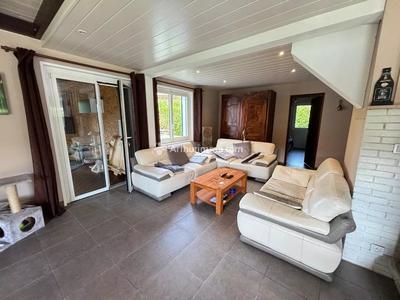 Maison - 146 m² - 4 pièces