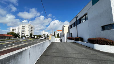 Local commercial - 577 m²