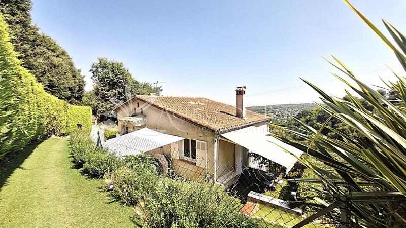 Maison - 113 m² - 6 pièces