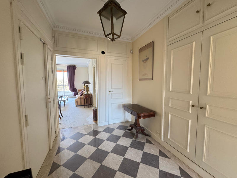 Appartement - 87 m² - 3 pièces